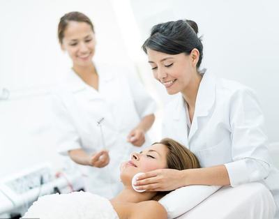 美容師不會溝通？巧用“花言巧語”提升銷售與服務